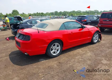 2014 Ford Mustang V6 из США, поврежденный, VIN 1ZVBP8EM4E5201342